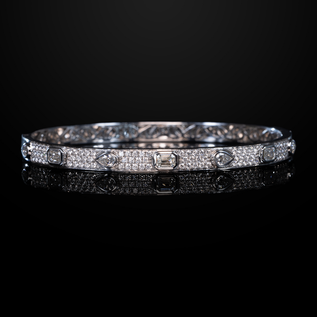 Multi-shape Diamond Bangle 2.0Ct Pave 1.0Ct Other 18K WG