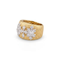 Brushed Gold Florentine Ring with Starburst Diamond Design