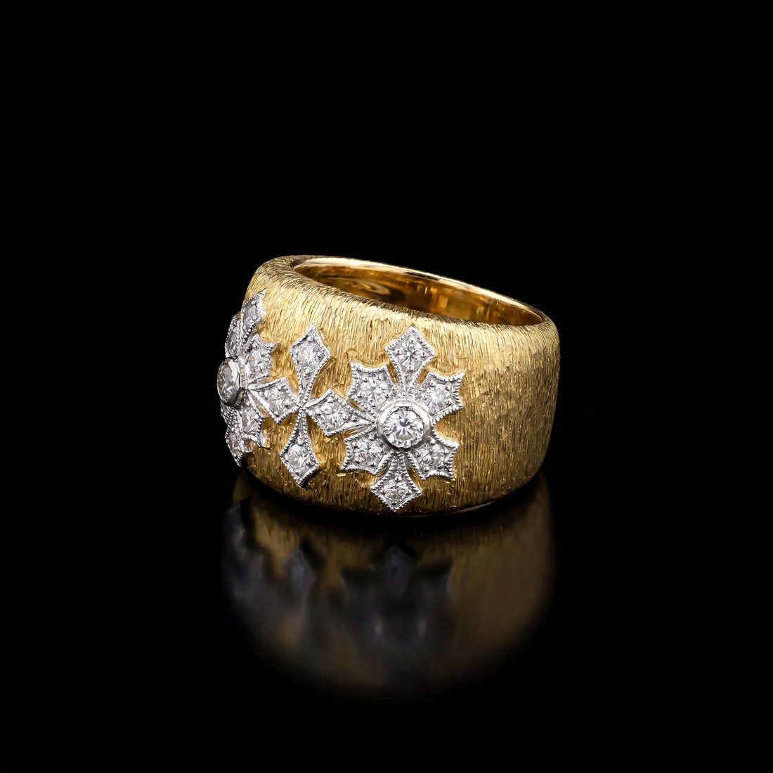 18K Matte YG Florentine Ring with Starburst Diamonds