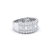 Staggered Baguette & Pavé Diamond Band