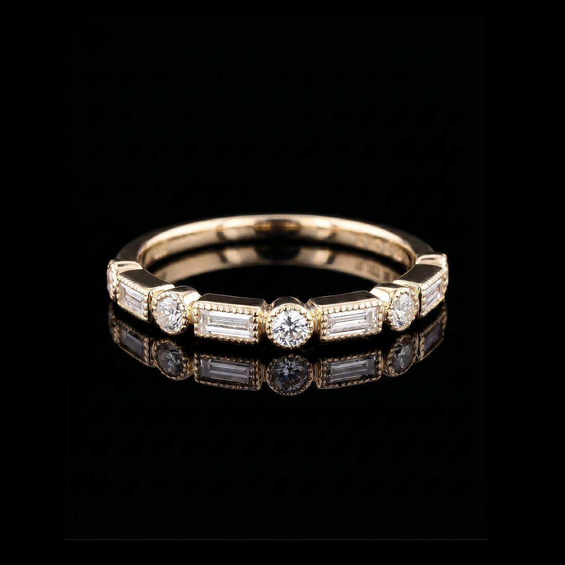 Scalloped Bezel Baguette & Round Diamond Band