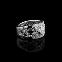 Diamond Lattice Quatrefoil Ring | White Gold