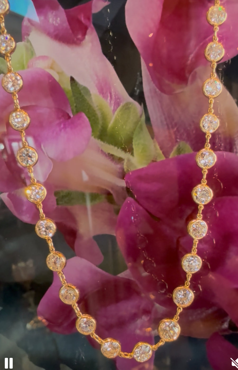 11.08 Ct Old Euro Diamonds Bezel Set Necklace set in 18k Gold