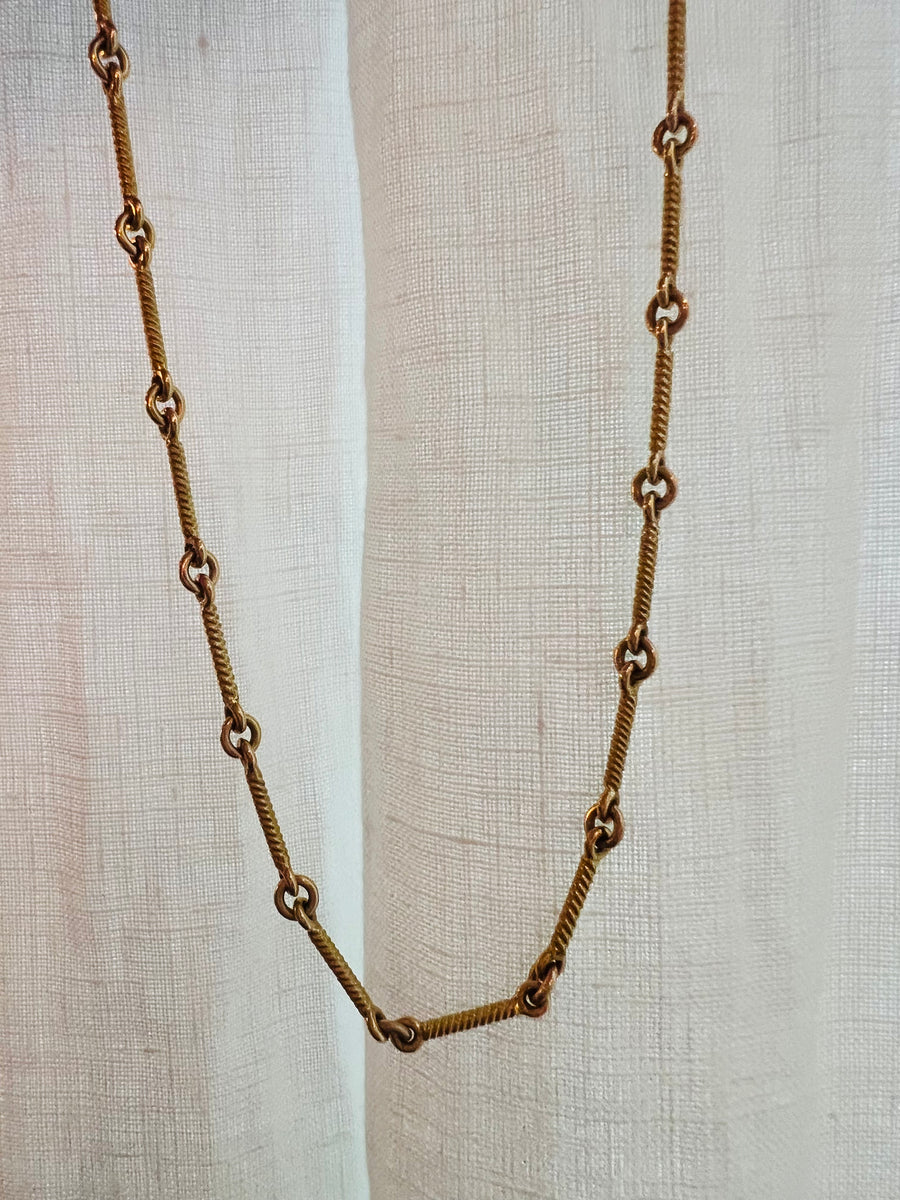 Vintage 18k French Necklace 15 inches