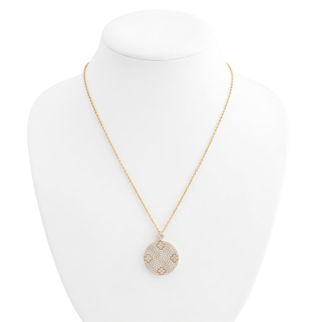Round Diamond Pendant Necklace