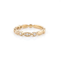 Scalloped Edge White Round Diamond Band