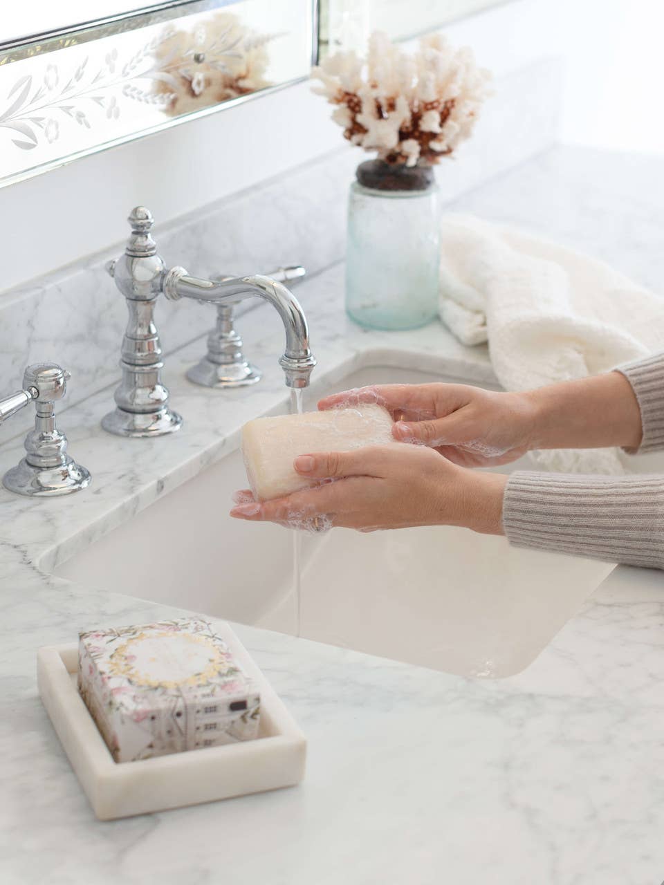 Perfume Bar Soap in White Tea
