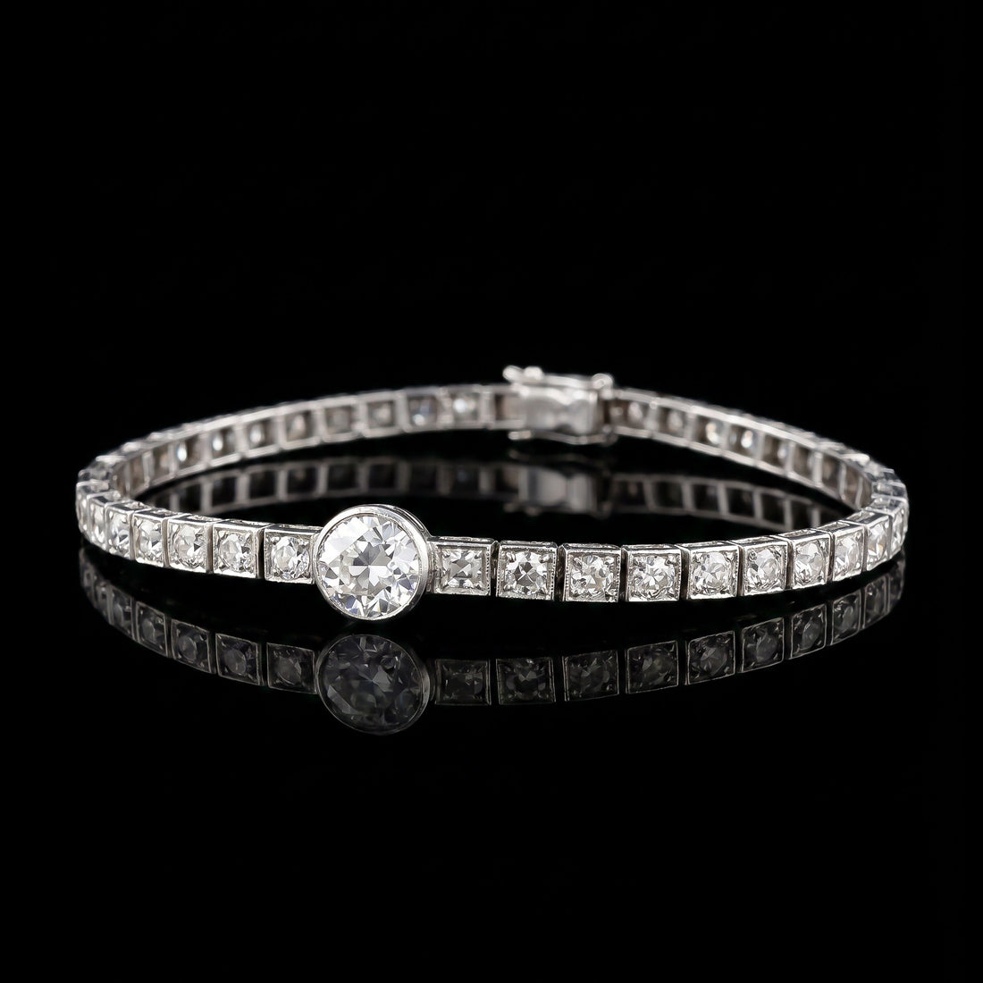 Platinum Vintage Bezel Diamond Bracelet, 2.70CT
