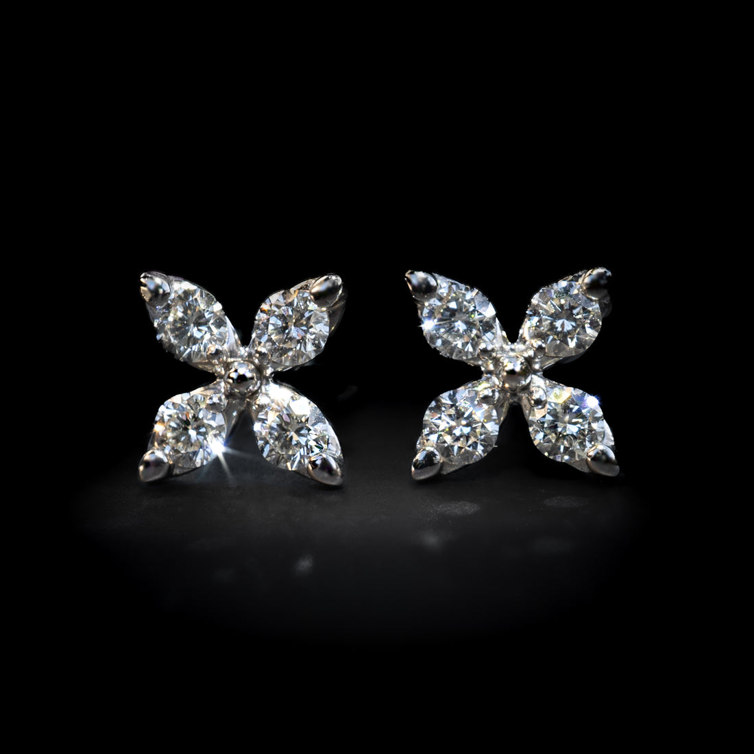 Anthea Le Jardin Flower Diamond Earrings White Gold